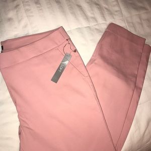NWT LOFT Skinny Ankle length pants.   Size 14